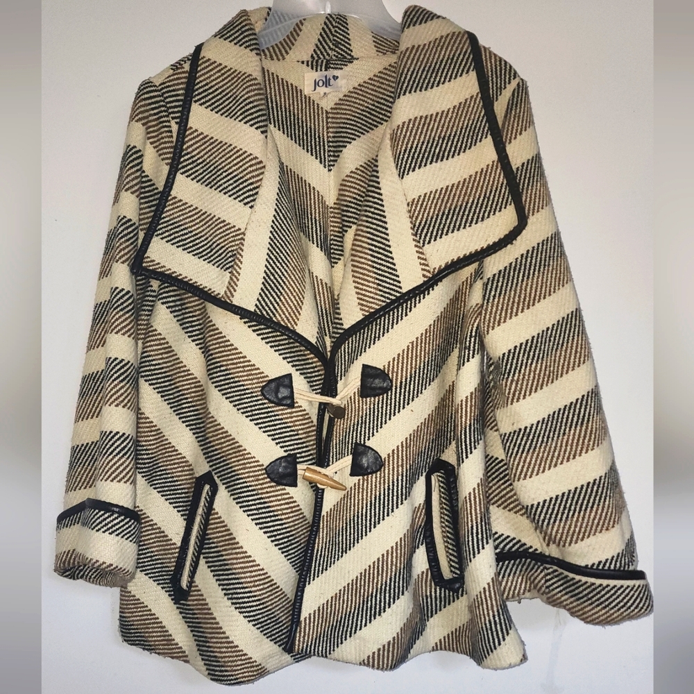 NWOT Jolt Woven Knit Toggle Wool Blend Blanket
